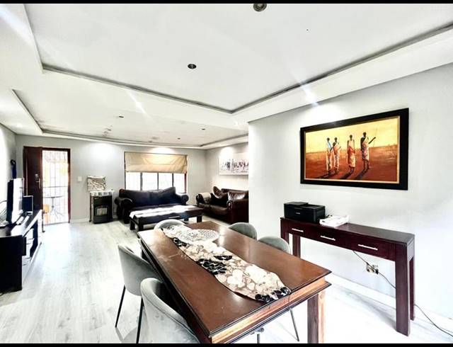 4 BEDROOM HOUSE FOR SALE IN PELHAM